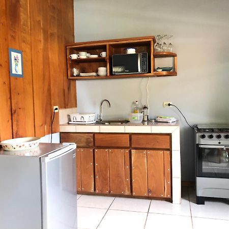 Monte Fresco Hostel Boutique Puntarenas Buitenkant foto