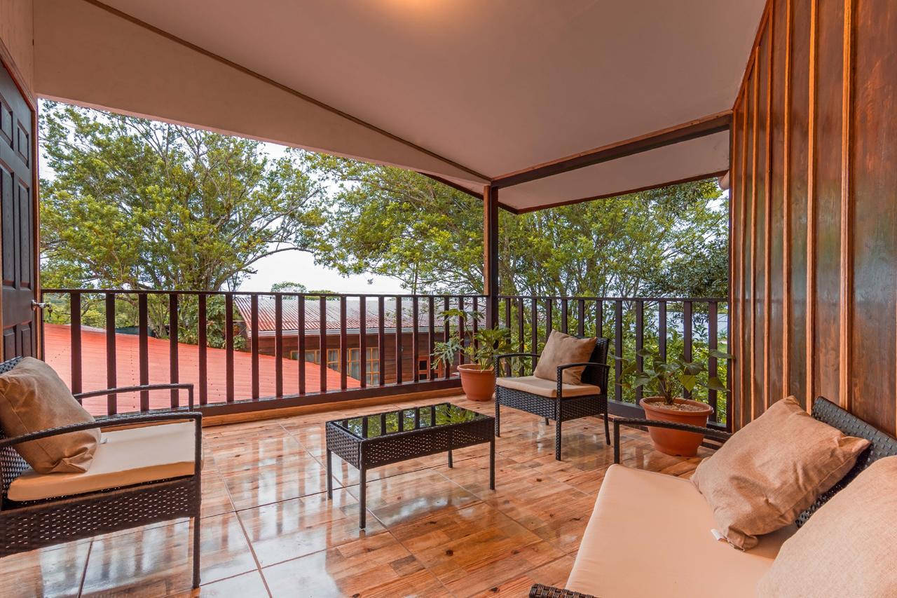 Monte Fresco Hostel Boutique Puntarenas Buitenkant foto