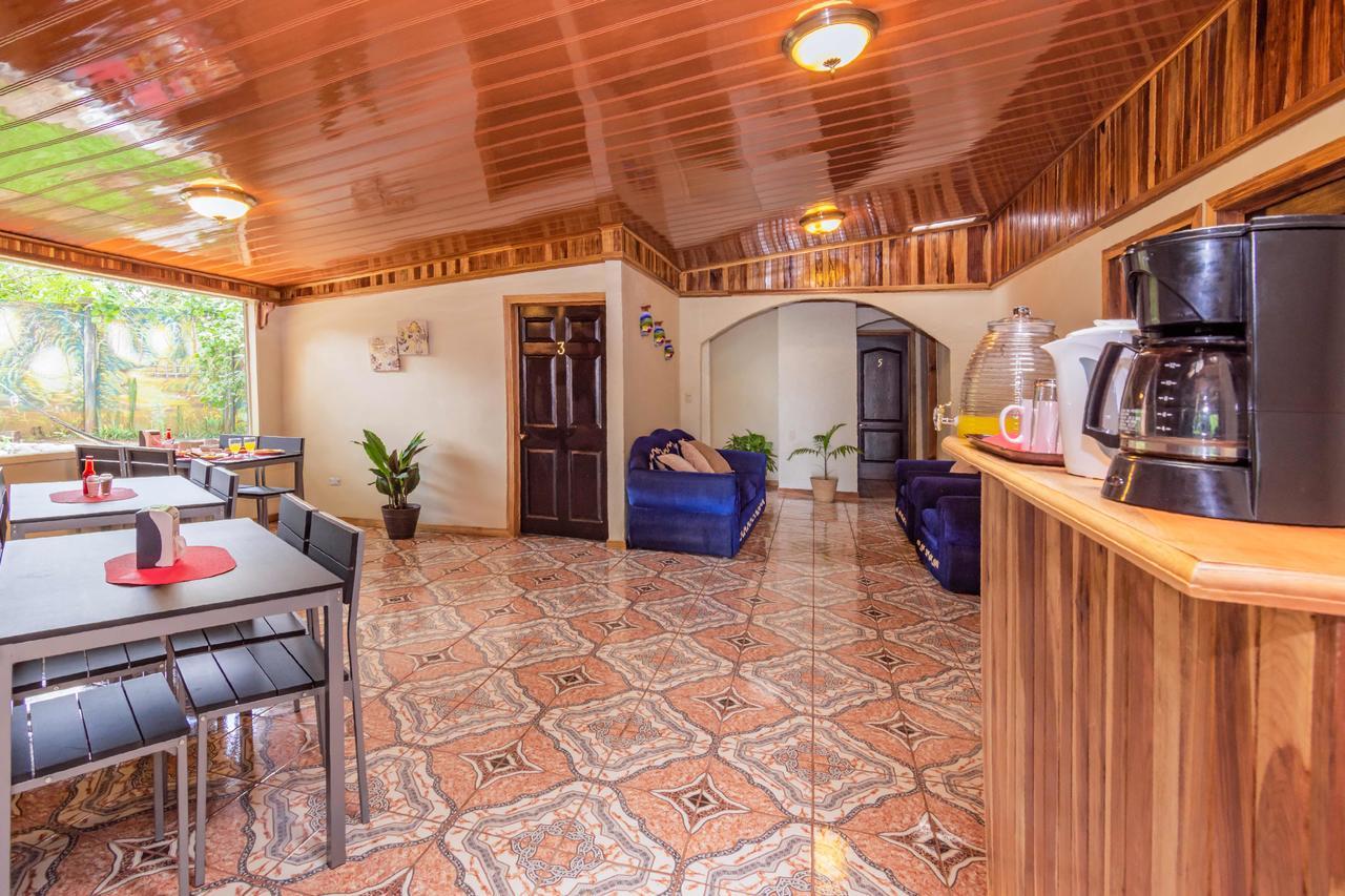 Monte Fresco Hostel Boutique Puntarenas Buitenkant foto