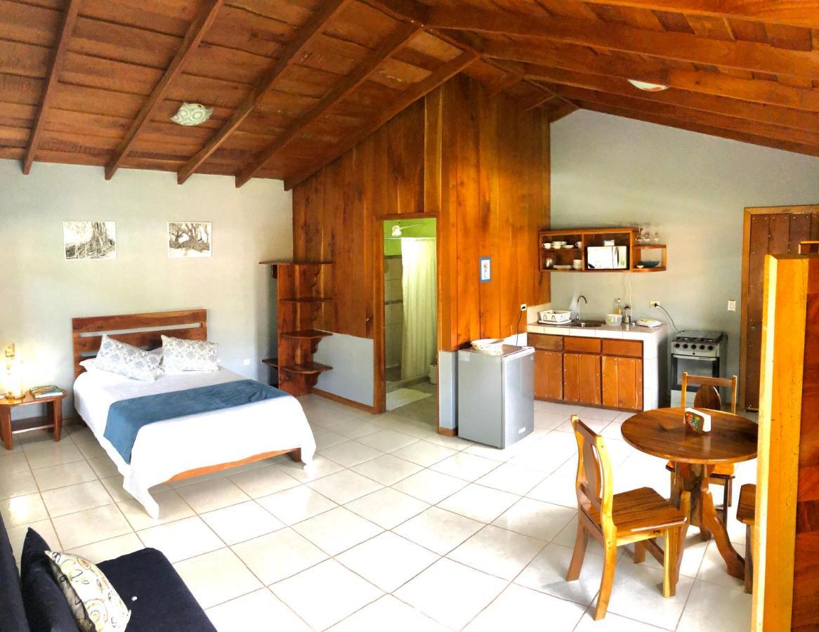 Monte Fresco Hostel Boutique Puntarenas Buitenkant foto